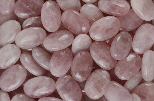 Quartz Rose: L'Élégance de la Création Minérale