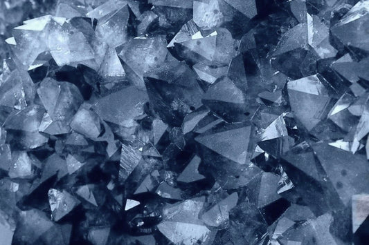 Les Pionniers de la Lithothérapie Moderne: Gardiens de la Sagesse des Pierres.