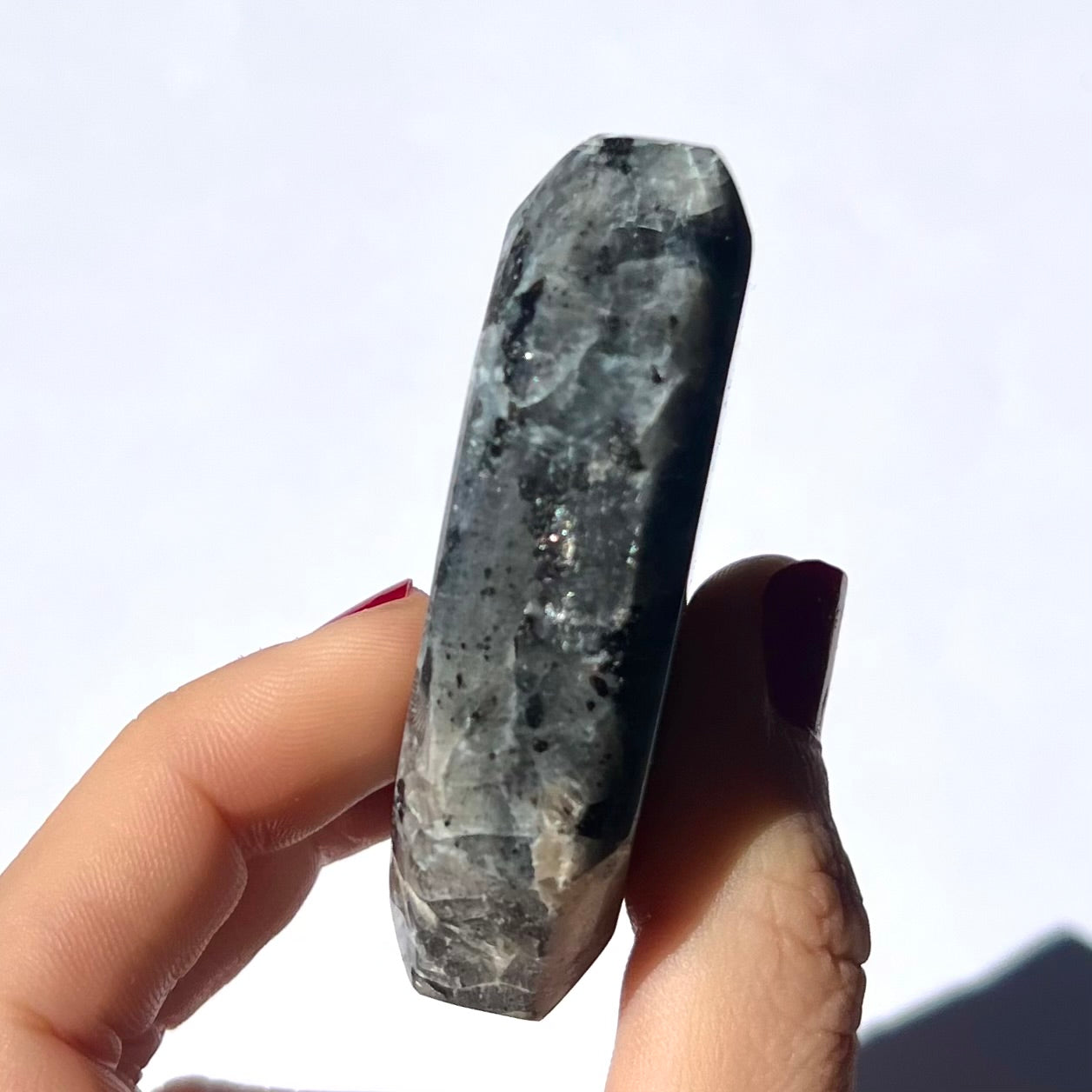Galet en Larvikite 2