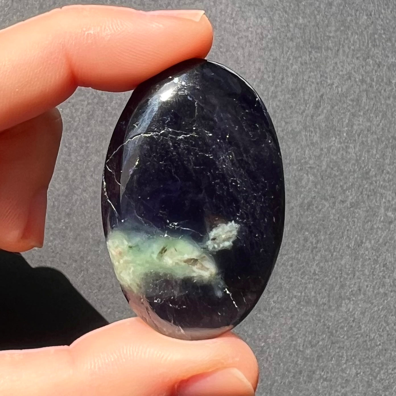 Galet Iolite / Cordiérite 3