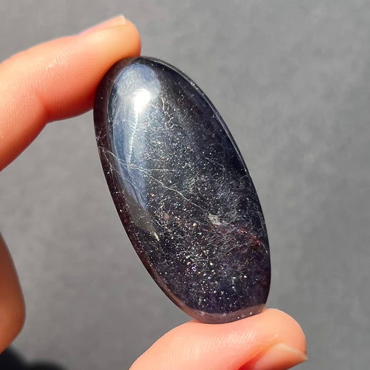 Galet Iolite / Cordiérite 1