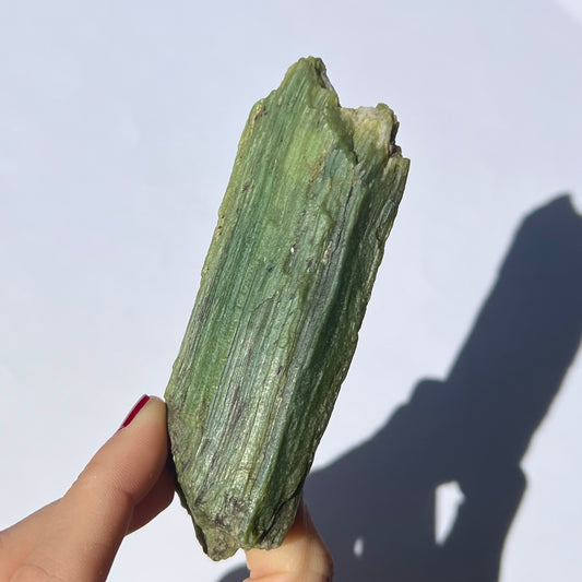 Trémolite verte brute 2